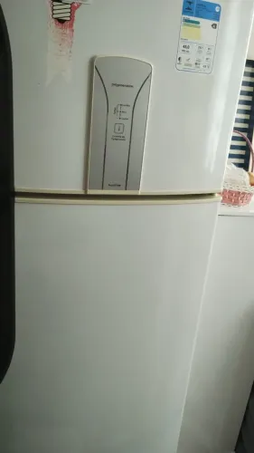 Geladeira semi nova