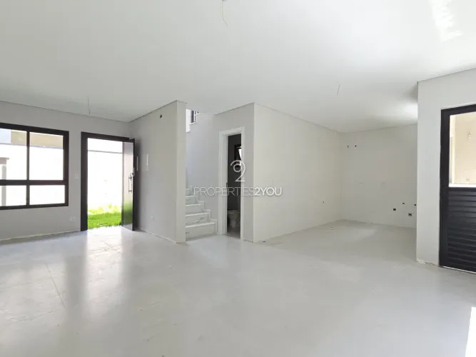 Sobrado 3 quartos e terraço | Rua Edmundo Saporski - Mercês - Curitiba - PR