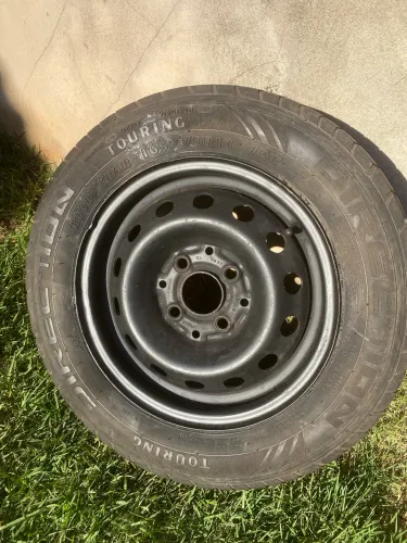 Pneu step aro 13 165/70 R13