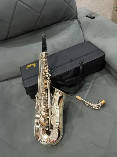 Sax alto novo