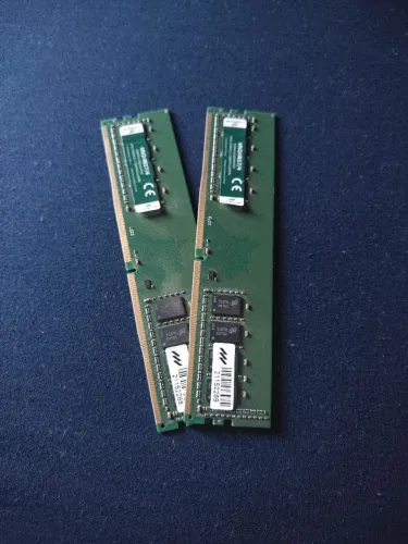 Memória ddr4 2x4gb (8gb total)<br>Funcionando perfeitamente <br>240R$<br>Passo cartão