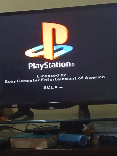 Psone com fonte e conector av