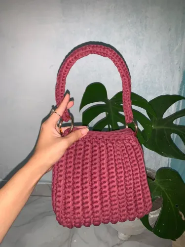 Bolsa de Ombro de Fio de Malha