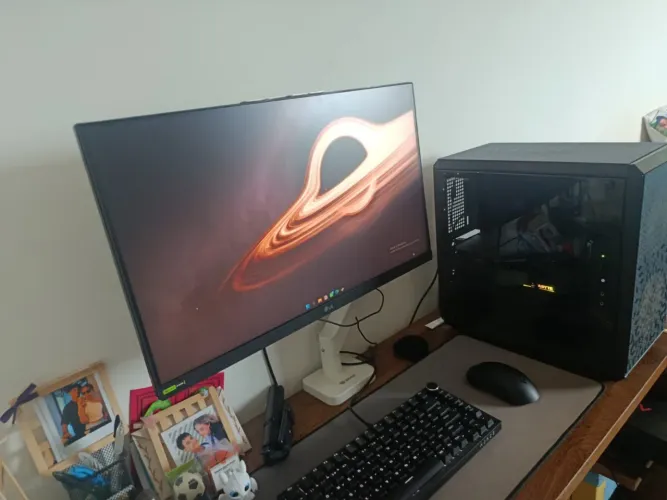 PC completo + Cabo LAN e periféricos (-Memória Ram)
