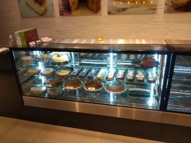 Vitrine refrigerada ou aquecida sob medida inox