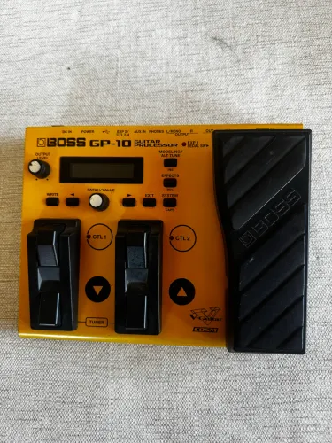 Pedaleira Boss GP-10 - Guitarra, Violão e Synth