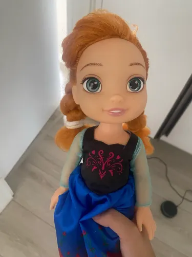 Boneca Ana em ótimo estado 