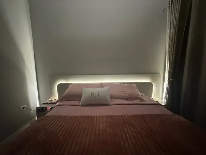 Cabeceira com Led + dois criados mudos