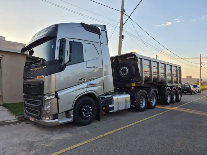 Volvo FH 460 6x2 Globetrotter