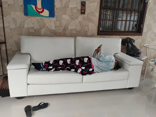 Sofá de couro 3 lugares