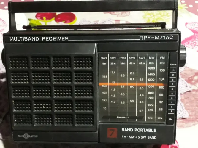 motoradio antigo am/fm funcionando pilha e energia