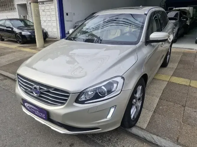Volvo XC 60 D-5 Momentum 2.4 AWD Diesel 5P 2017