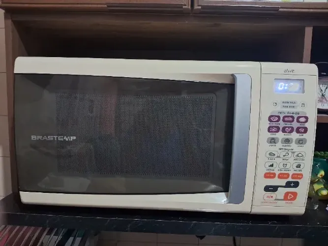 Microondas Brastemp 220W
