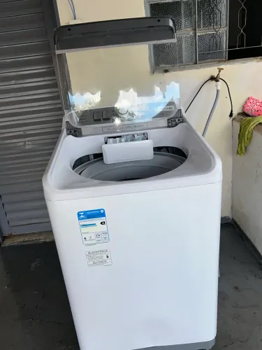 Lavadora de Roupas Panasonic NA-F120B1WB (SEMINOVA) - 8 meses de uso