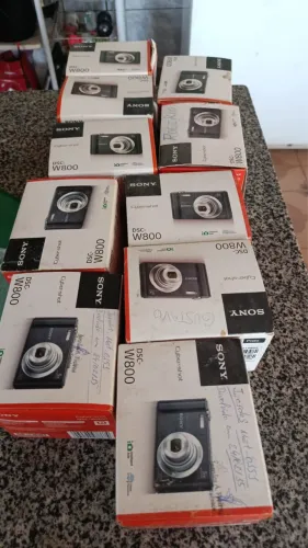 Câmera Sony Cyber-shot Nova