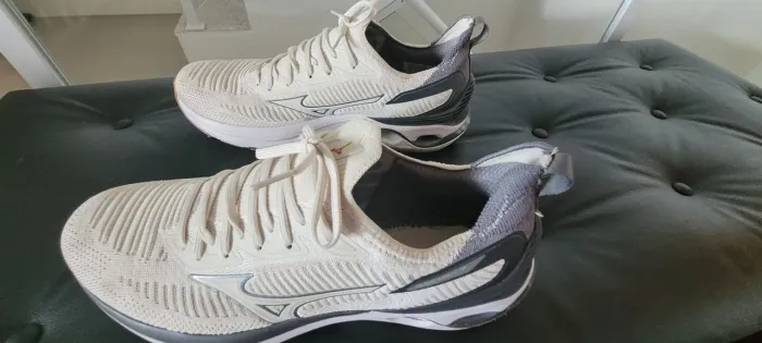 Tênis Mizuno Wave Mirai 7 nº42