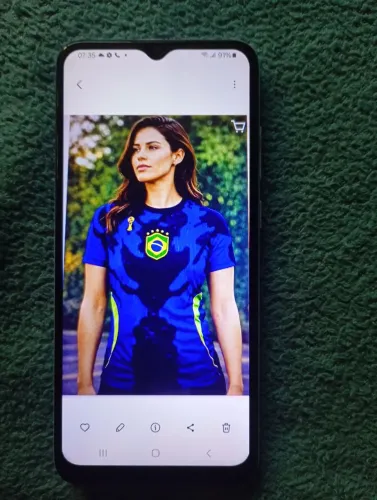 Samsung A04 