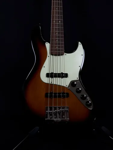 Baixo Fender Jazz Bass Player Plus 5C Sunburst