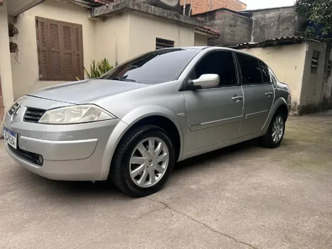 Renault Megane Sedan Dynamique Hi-flex 1.6 16V 2010