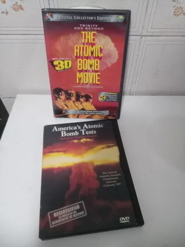 2 DVDs importados raros documentários Bomba Atômica com óculos 3D