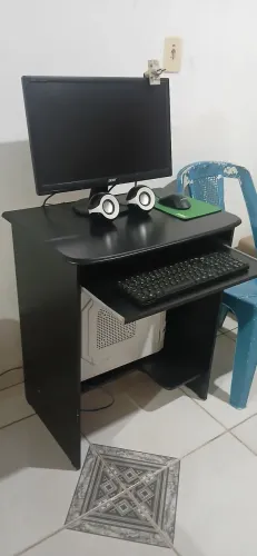 MESA DE COMPUTADOR