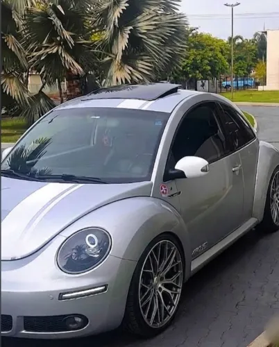 Volkswagen New Beetle 2.0 MI Mec./aut. 2008