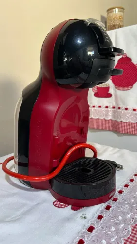 Máquina Café Doce Gusto