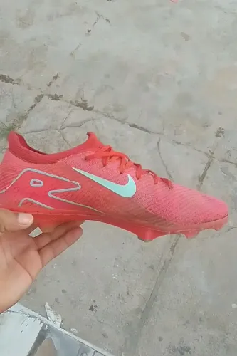 Vendo chuteira marca nike