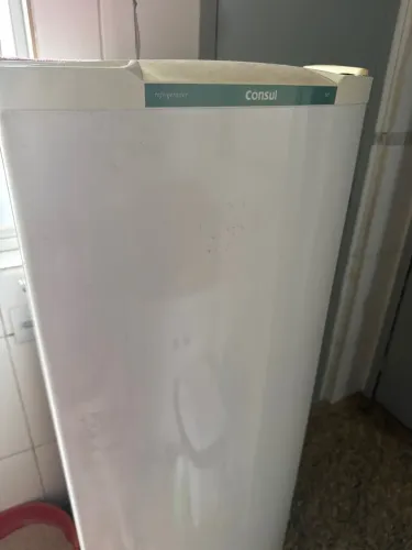 Geladeira Consul 280 L usada