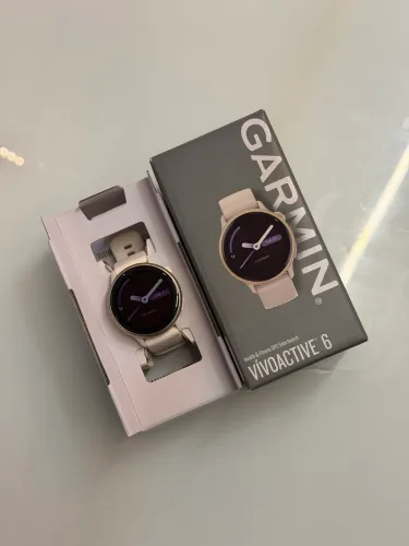 Garmin vivoactive 6 LUNAR GOLD LACRADO