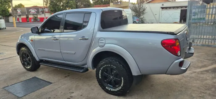 Mitsubishi L200 Triton HPE 3.5 CD V6 24V Flex Aut. 2013