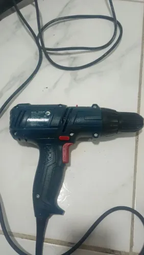 Parafusadeira e furadeira 