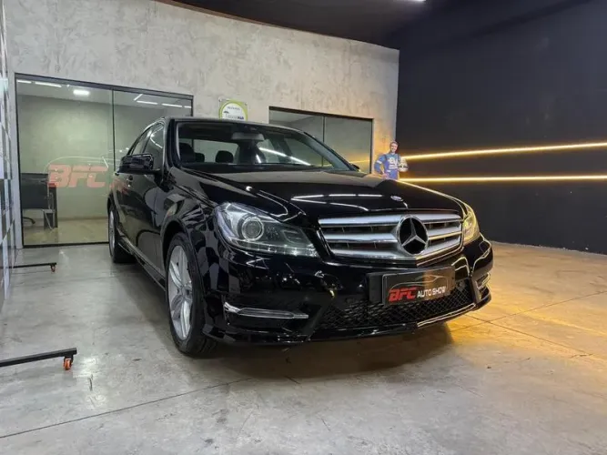 Mercedes-Benz C-180 CGI Sport 1.6 TB 16V 156cv Aut. 2014
