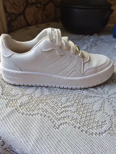 Tenis vizanno branco