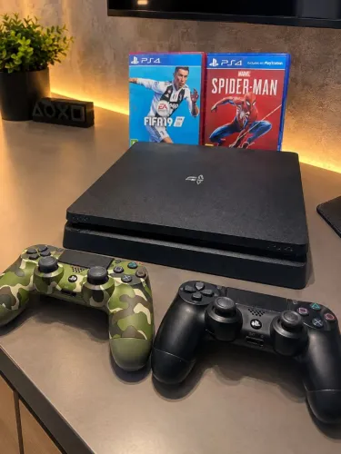 PS4 Slim + 2 Controles + Jogos | Muito Conservado ?