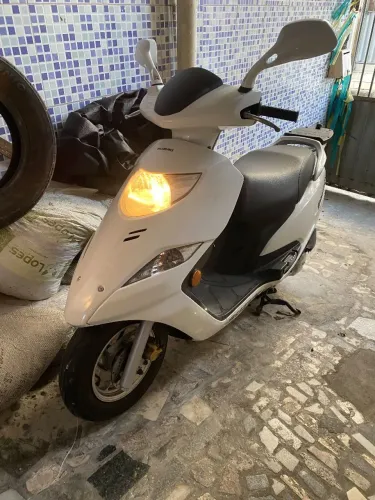 Suzuki bugman 125, a mais zera do mercado