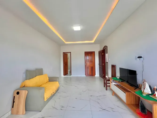 Casa de 2 Pavimentos Reformado - 2 Suites