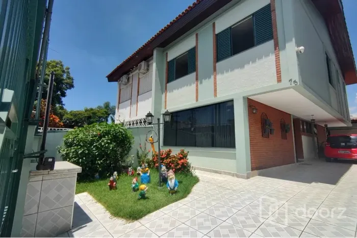 Imóvel na Artur Orlando com 4 dormitórios e 167m²