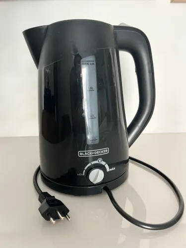 Chaleira Elétrica BLACK+DECKER 2L