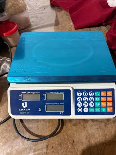 Balança digital até 40kg - nova!