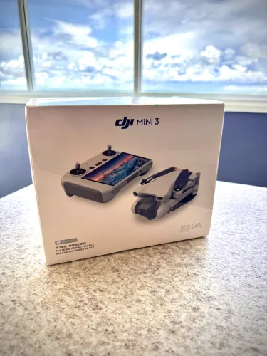 OPORTUNIDADE - DRONE DJI MINI 3 - REGISTRADO ANATEL - COMBO FLY MORE