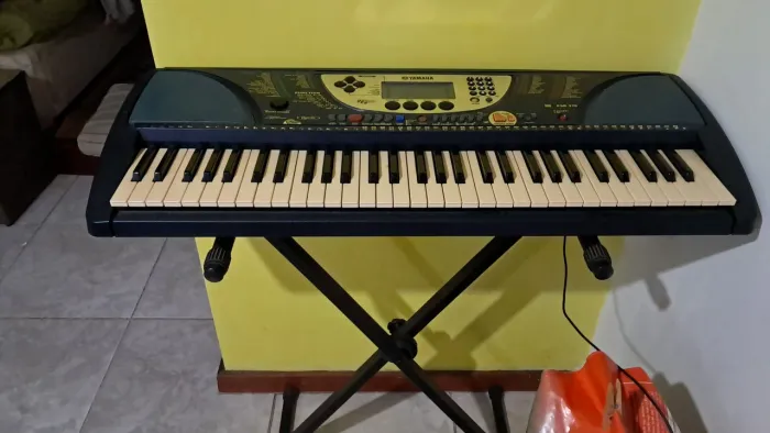 Teclado Yamaha PSR-270