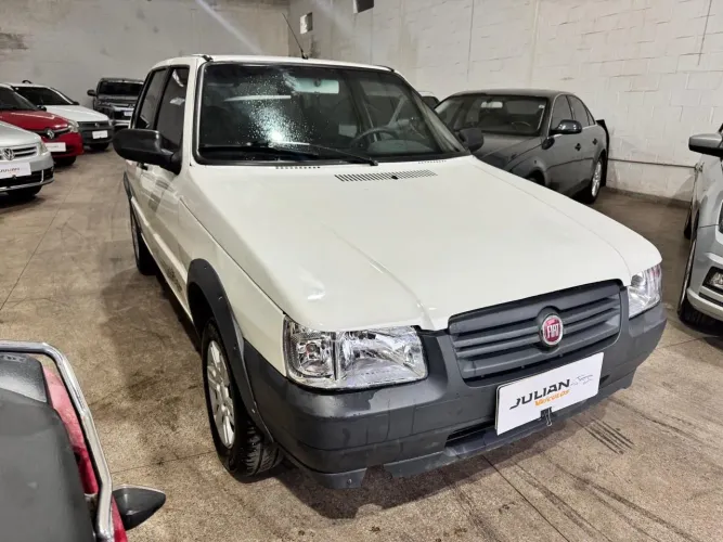 Fiat Uno Mille Celeb. WAY Econ. 1.0 F.flex 4P 2013