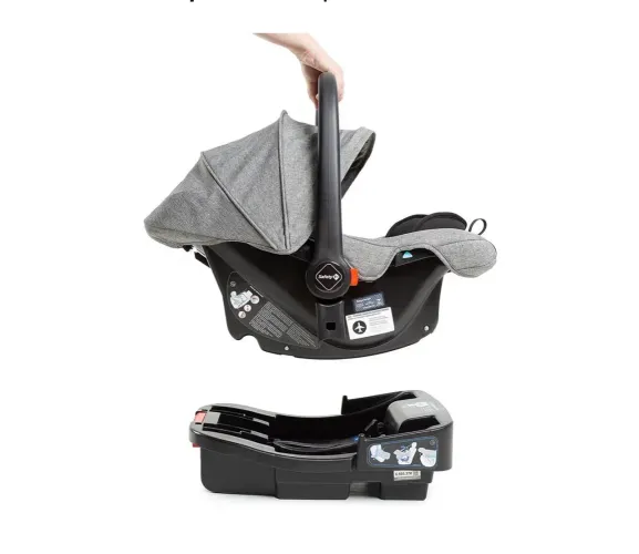 Vende-se carrinho de bebê semi novo, usado durante pouco tempo. Vai os três itens.