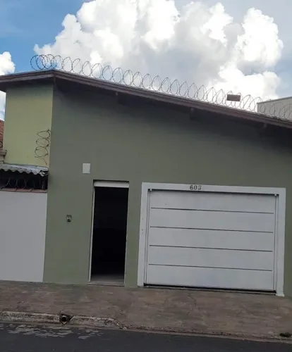 Venda de Casas / Padrão na cidade de Franca