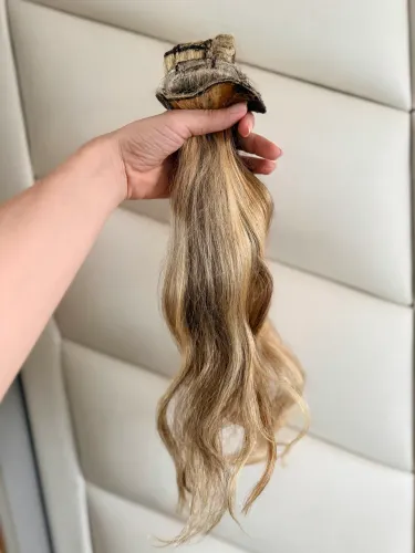 Vendo mega hair fios naturais loiro