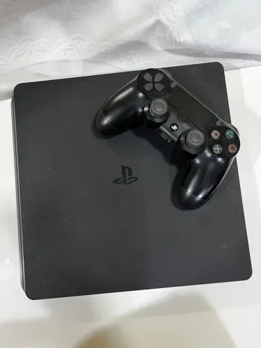 ? PS4 Slim 500GB + Controle + FIFA 23