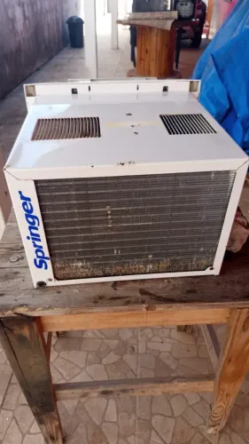 Ar condicionado janela 10 mil btus springer