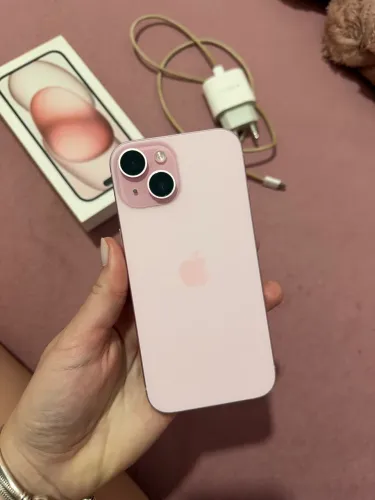 VENDE-SE iPHONE 15 ROSA