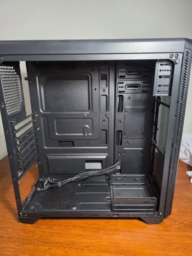 Gabinete Warrior Madoc GA178 Preto Vidro Temperado - Impecável